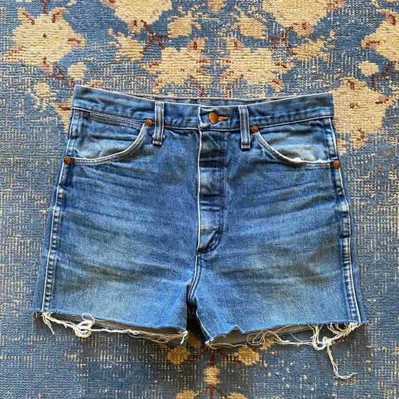 Vintage Pants - Vintage Wrangler High Rise Shorts 28